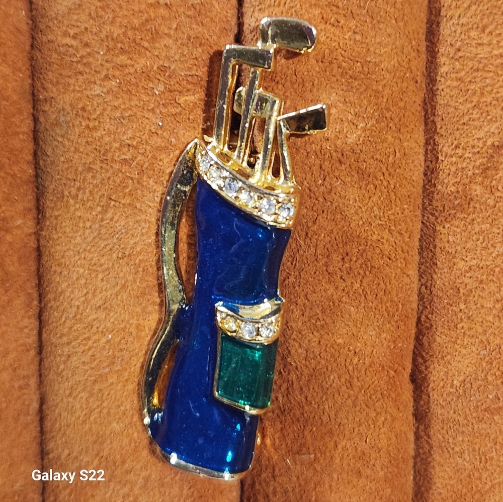 Vintage | Krementz Goldtone Golf Bag Brooch